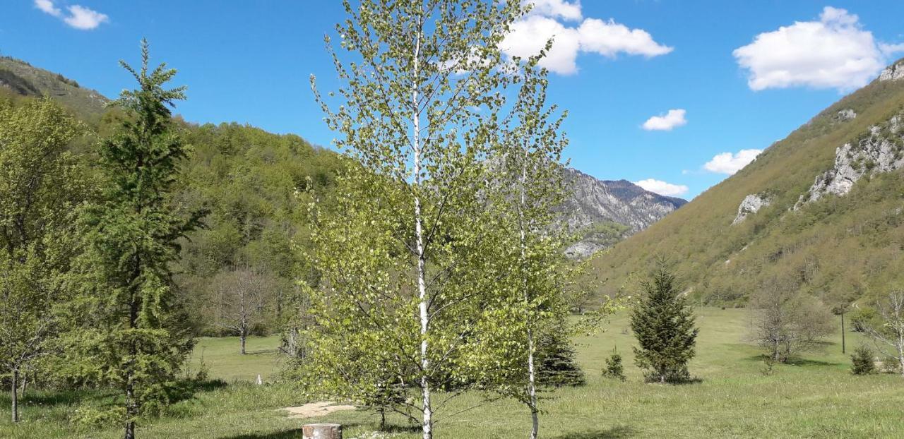 Taramour Cottages. Mojkovac Luaran gambar