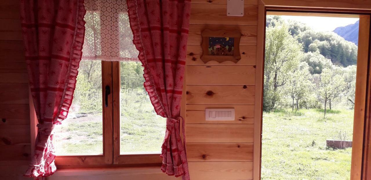 Taramour Cottages. Mojkovac Luaran gambar