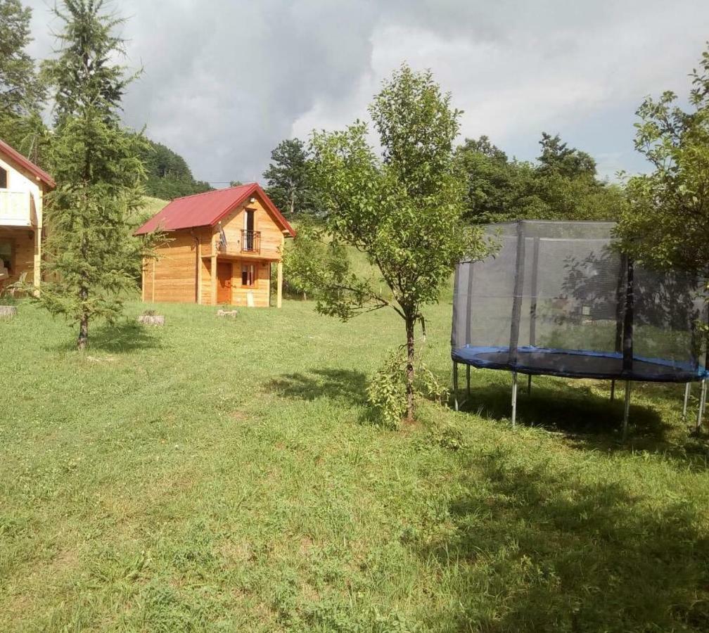 Taramour Cottages. Mojkovac Luaran gambar