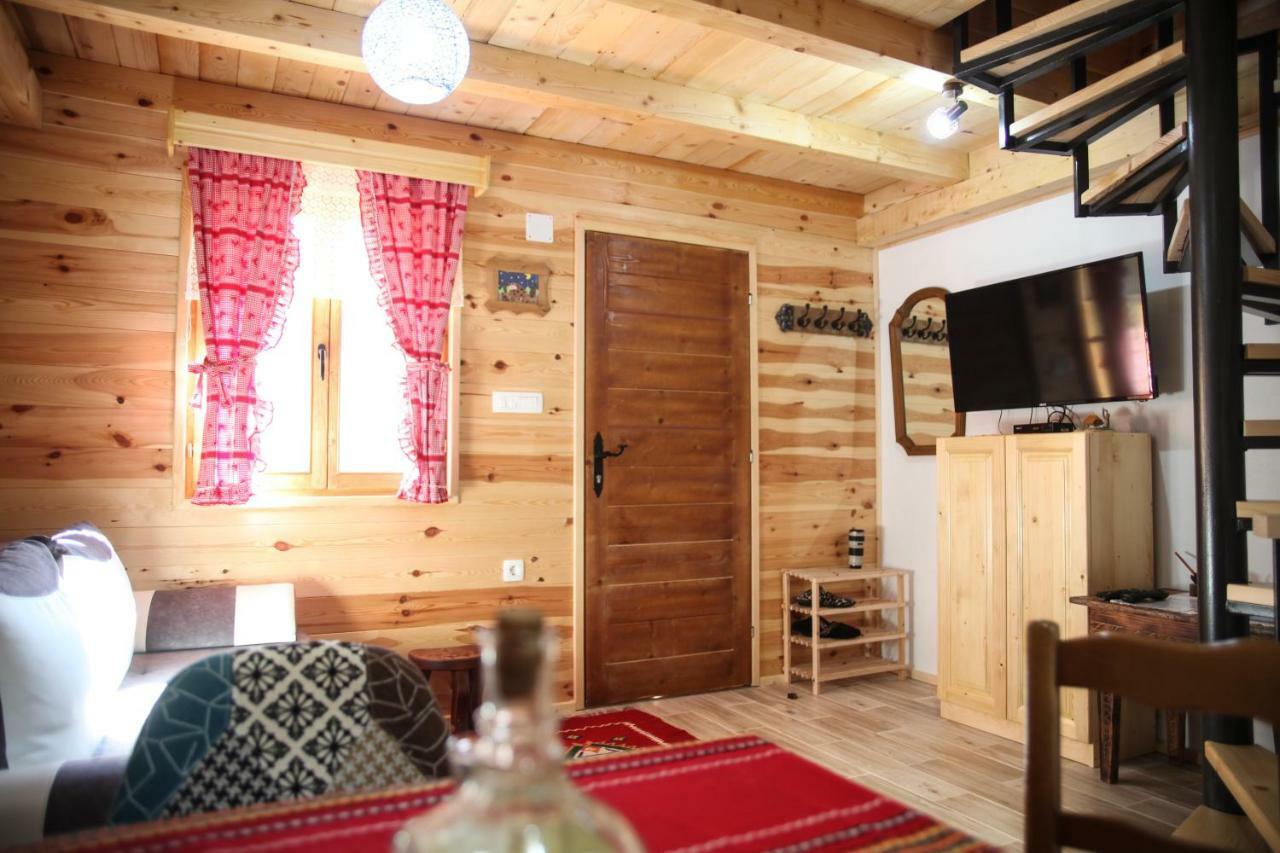 Taramour Cottages. Mojkovac Luaran gambar