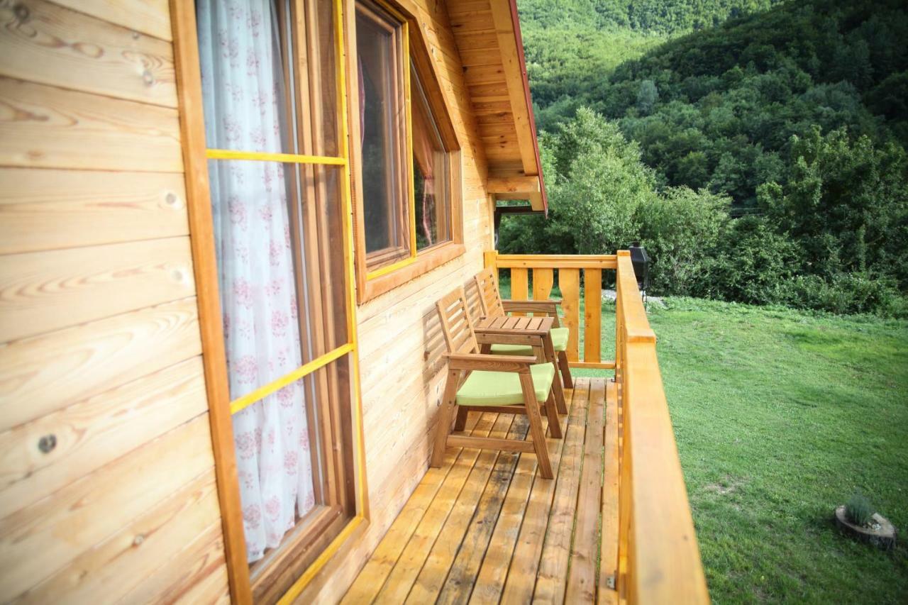 Taramour Cottages. Mojkovac Luaran gambar