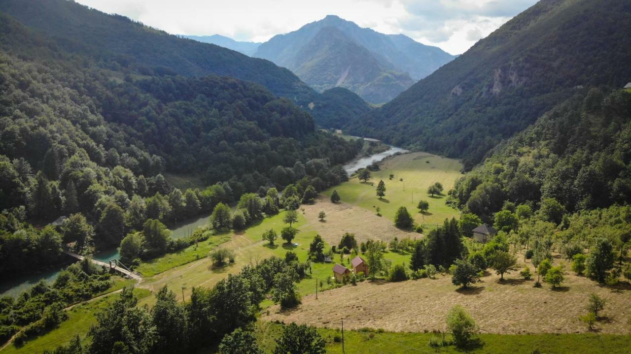 Taramour Cottages. Mojkovac Luaran gambar
